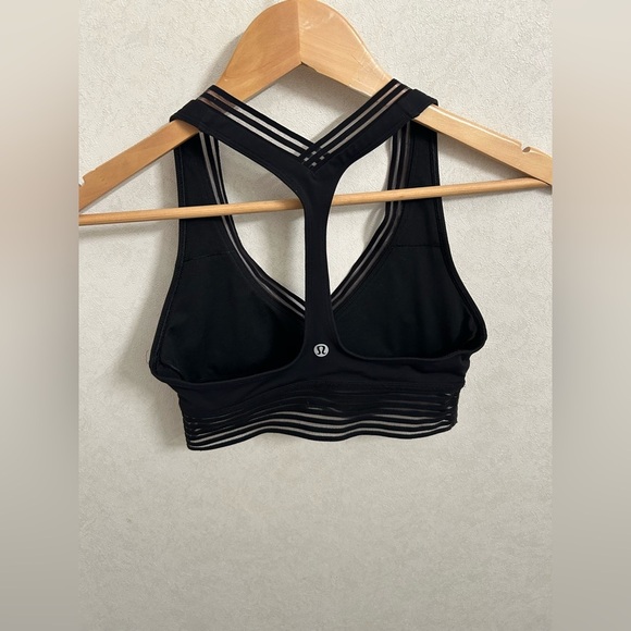 Lululemon Find Focus Bra size 4 - Picture 5 of 5